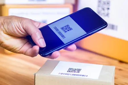 Maximizing Efficiency in Inventory Management: QR Codes vs. Barcodes